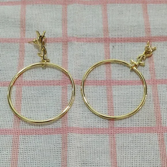 Saint Laurent Round Earring - Picture 6 of 6